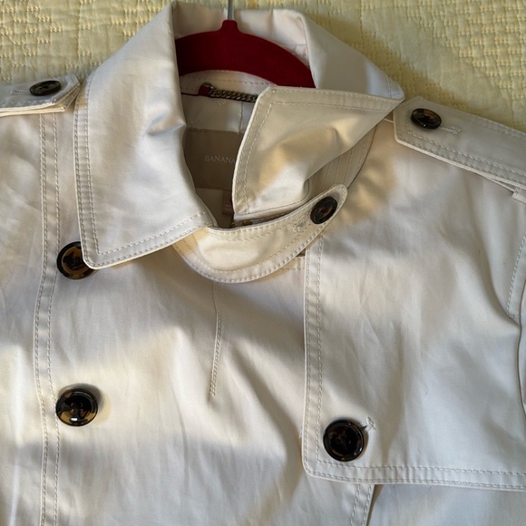 Banana Republic Rain coat, Camel/Beige Double breasted Medium - Picture 8 of 10